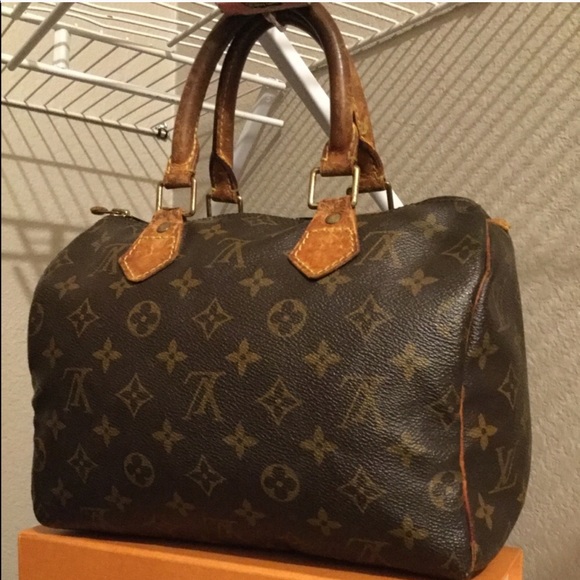 Louis Vuitton Handbags - Vintage Louis Vuitton speedy 25